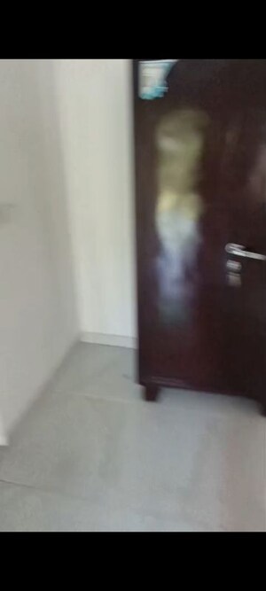 Room in  Shop at Parsvnath Bibhab Plaza, Alpha 1 Greater Noida – for Sale