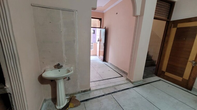 Bathroom, shastri nagar 2 Bedroom 75 Sq.Yd. Builder Floor In Shastri Nagar Delhi 10363167