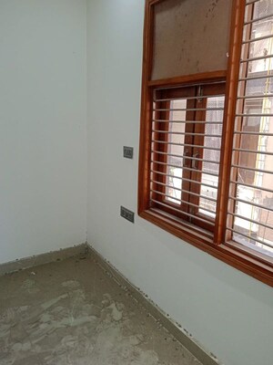 Room in 2 BHK Builder Floor at Shastri Nagar – for Sale