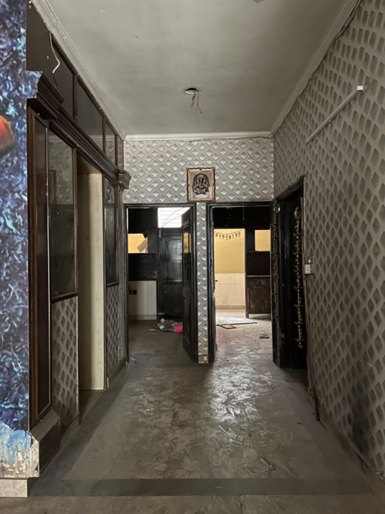 undefined, rana pratap bagh 4 Bedroom 272 Sq.Yd. Builder Floor In Rana Pratap Bagh Delhi 10363203