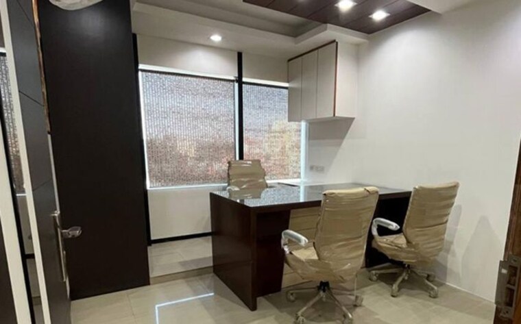 Team Area, lower parel Commercial Office Space 735 Sq.Ft. In Lower Parel Mumbai 10363232