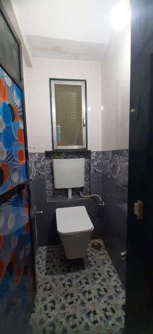 Team Area in 2 BHK Apartment at Rutu Estate, Brahmand – for Rent