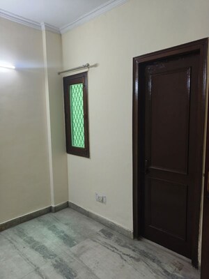 Room in 3 BHK Builder Floor at Malviya Nagar – for Rent