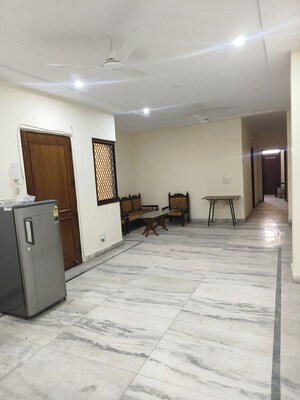 3 BHK Builder Floor For Rent in Malviya Nagar