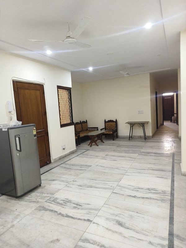 3 BHK Builder Floor For Rent in Malviya Nagar