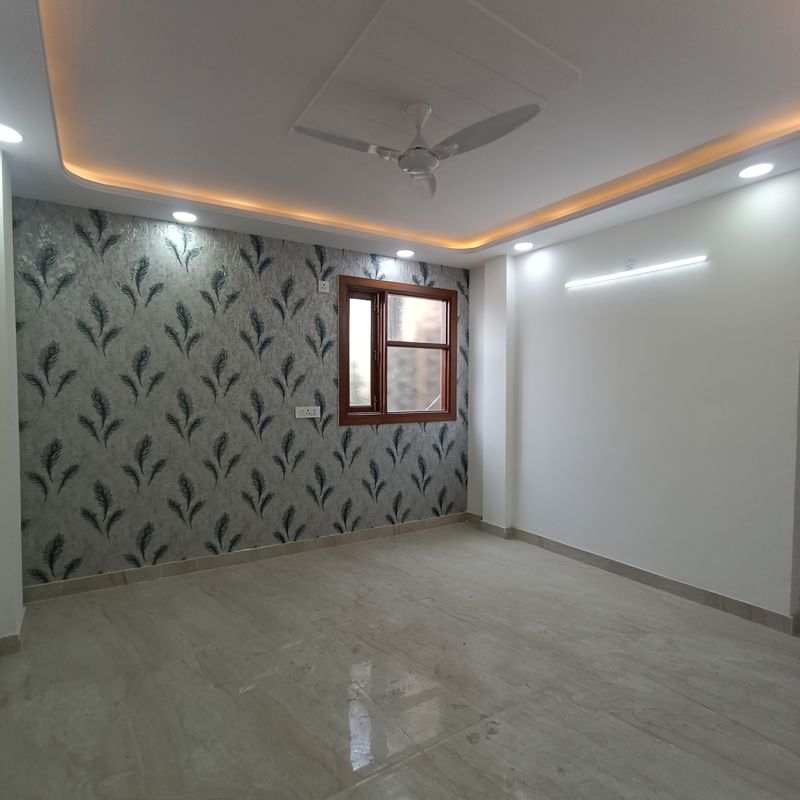 3 BHK + Extra Room Builder Floor For Rent in Govindpuri