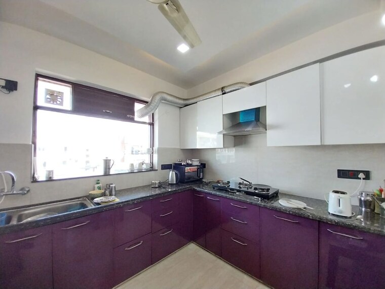 Kitchen, sushant lok i 4 Bedroom 365 Sq.Yd. Builder Floor In Sushant Lok I Gurgaon 10363276