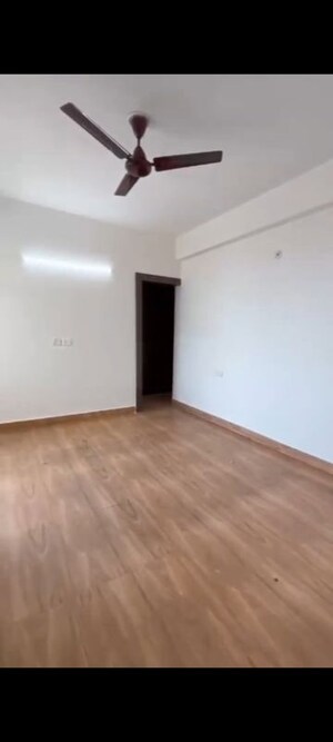 Room in 3 BHK Apartment at Godrej Oasis, Sector 88a – for Sale