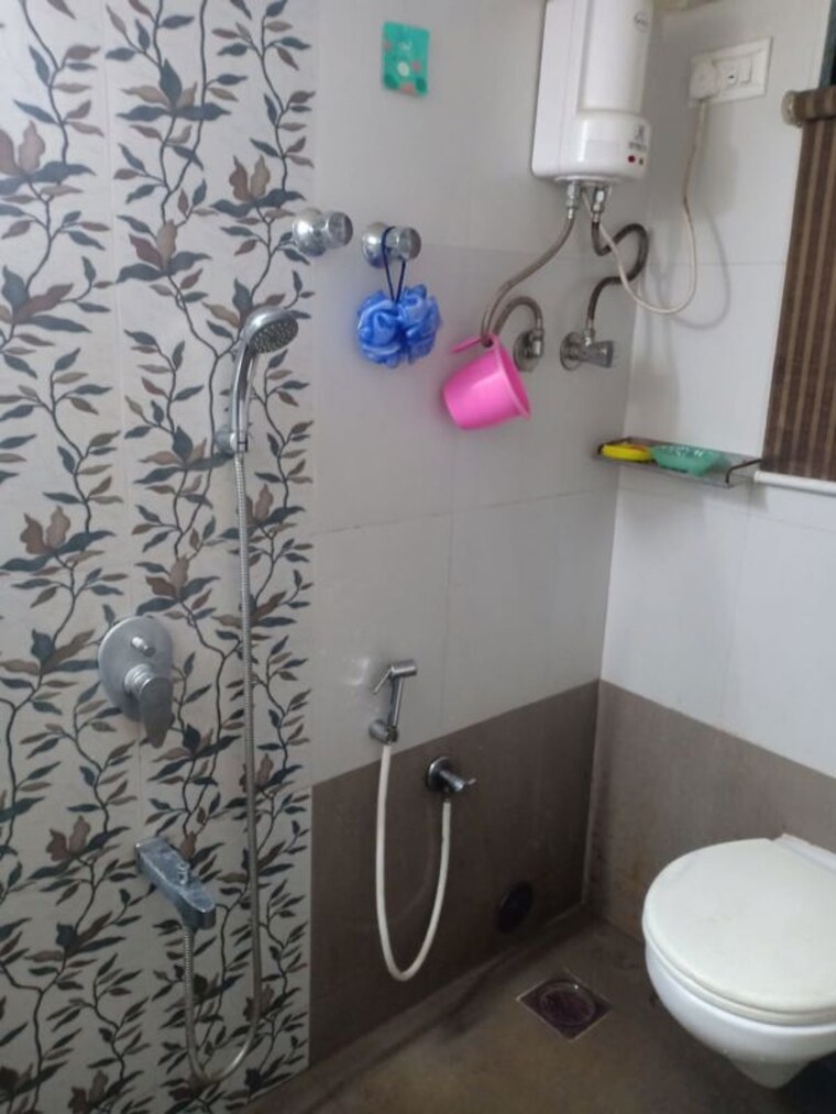 Bathroom, aditya-aryan 2 Bedroom 750 Sq.Ft. Apartment In Borivali East Mumbai 10363283