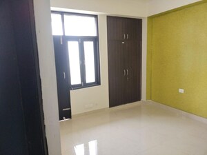 Room in 3 BHK Apartment at Techman Moti Residency, Raj Nagar Extension – for Rent