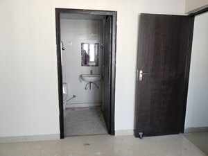 Room in 3 BHK Apartment at Techman Moti Residency, Raj Nagar Extension – for Rent