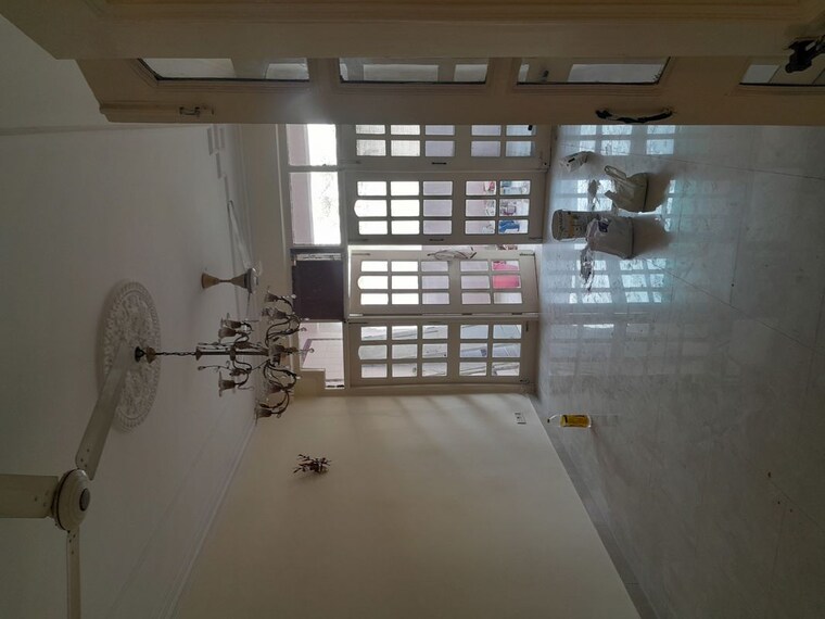 Room, ip extension 3 Bedroom 1500 Sq.Ft. Apartment In Ip Extension Delhi 10363303