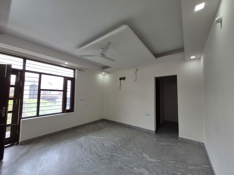 Room, sector 31 3 Bedroom 2350 Sq.Ft. Builder Floor In Sector 31 Gurgaon 10363293