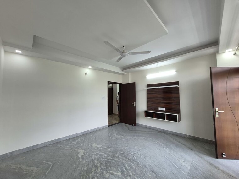 Room, sector 31 3 Bedroom 2350 Sq.Ft. Builder Floor In Sector 31 Gurgaon 10363293