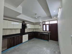 Kitchen in 3 BHK Builder Floor at Sector 31 – for Rent