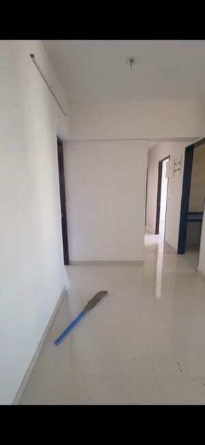 Room in 3 BHK Apartment at Pranav Ankur Residency, Malad West – for Rent