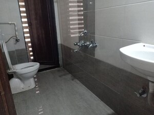 Bathroom in  Pg at Majiwada – for Rent