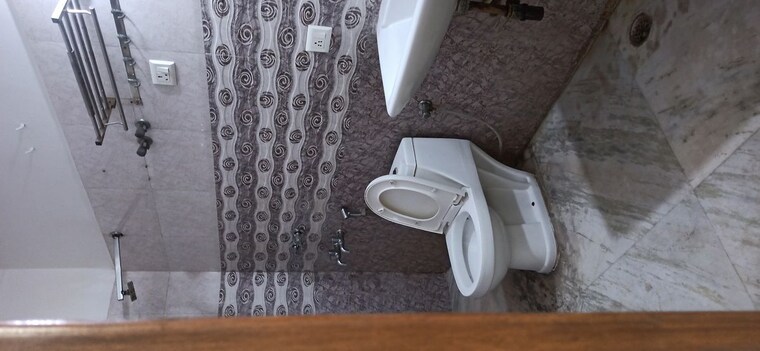 Bathroom, rwa-apartments-sector-122 2 Bedroom 2000 Sq.Ft. Independent House In Sector 122 Noida 10363307