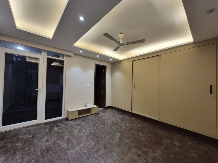 Room, sushant lok i 3 Bedroom 2000 Sq.Ft. Builder Floor In Sushant Lok I Gurgaon 10363329