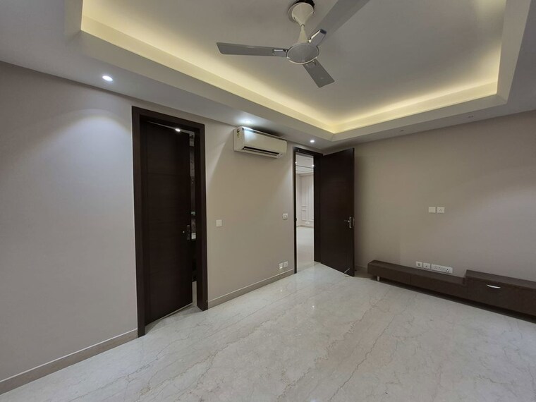 Room, sushant lok i 3 Bedroom 2000 Sq.Ft. Builder Floor In Sushant Lok I Gurgaon 10363329