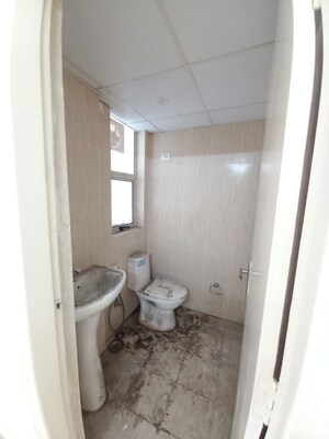 Bathroom in 2.5 BHK Apartment at Imperia Esfera, Sector 37c – for Rent