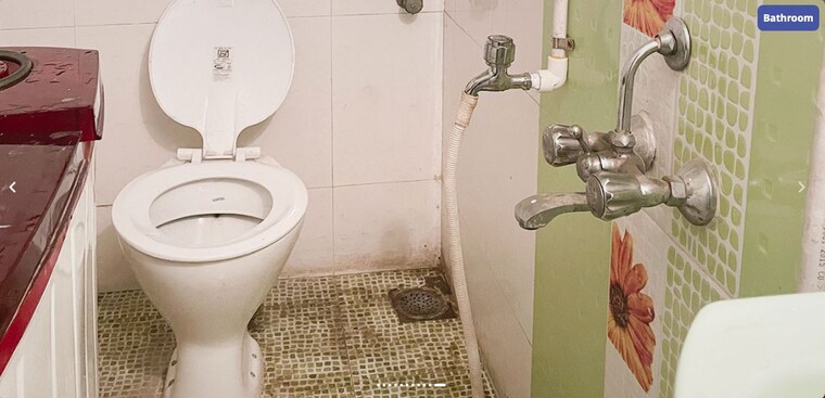Bathroom, thane west Pg For Boys In Thane West 10363331