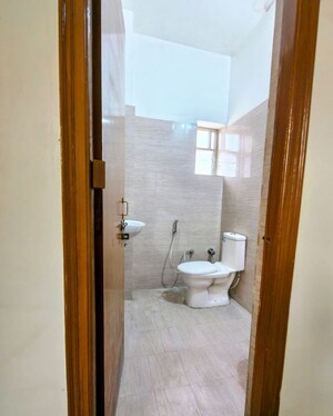 Bathroom in 2 BHK Villa at Manduadih – for Rent