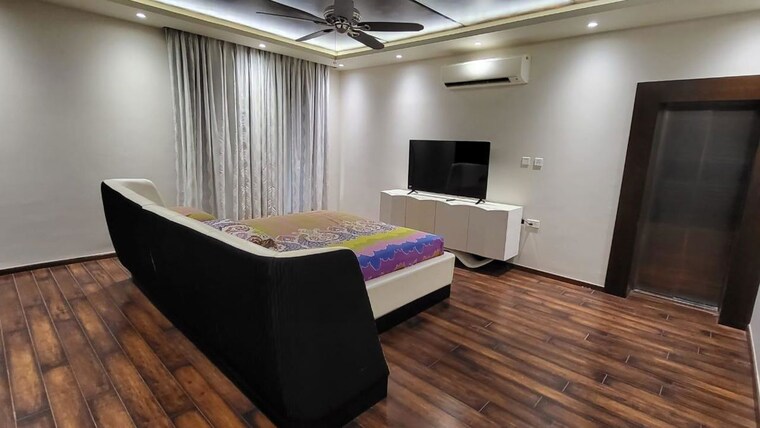 Team Area, madhapur 5 Bedroom 5500 Sq.Ft. Villa In Madhapur Hyderabad 10363337