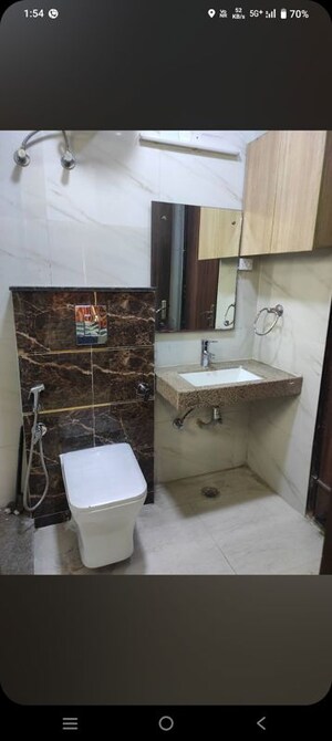 Team Area in 2 BHK Apartment at Signature Global Prime, Sector 63a – for Rent