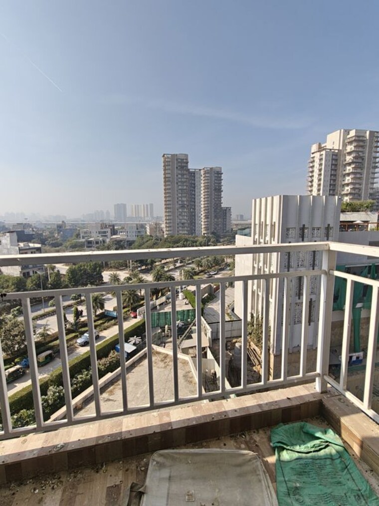 Balcony, puri-diplomatic-greens-phase-i 1 RK 225 Sq.Ft. Apartment In Sector 111 Gurgaon 10358669