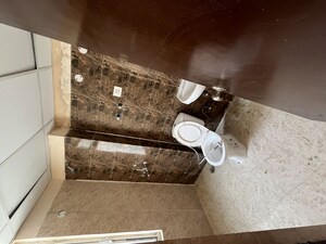 Attached Bathroom in 2.5 BHK Apartment at Amrapali Ivory Heights, Amrapali Dream Valley – for Rent