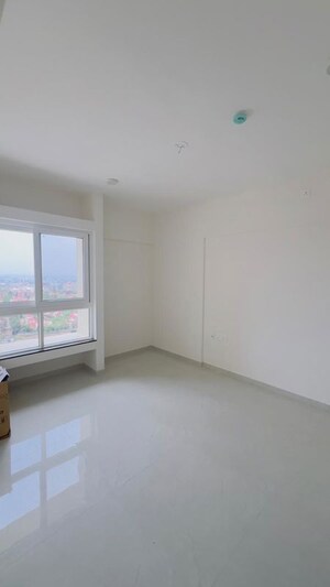 Room in 2 BHK Apartment at Nyati Exuberance 1, Undri – for Rent