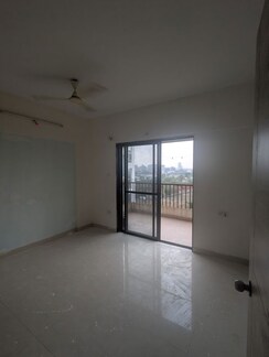 2 BHK + Pooja Room Apartment For Rent in Magarpatta Annex