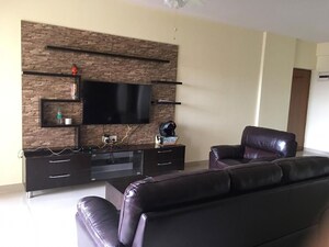 Furnished Amenities in 3 BHK Apartment at Jp Nagar Phase 8 – for Sale