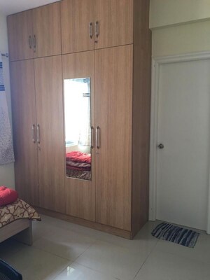 Room in 3 BHK Apartment at Jp Nagar Phase 8 – for Sale