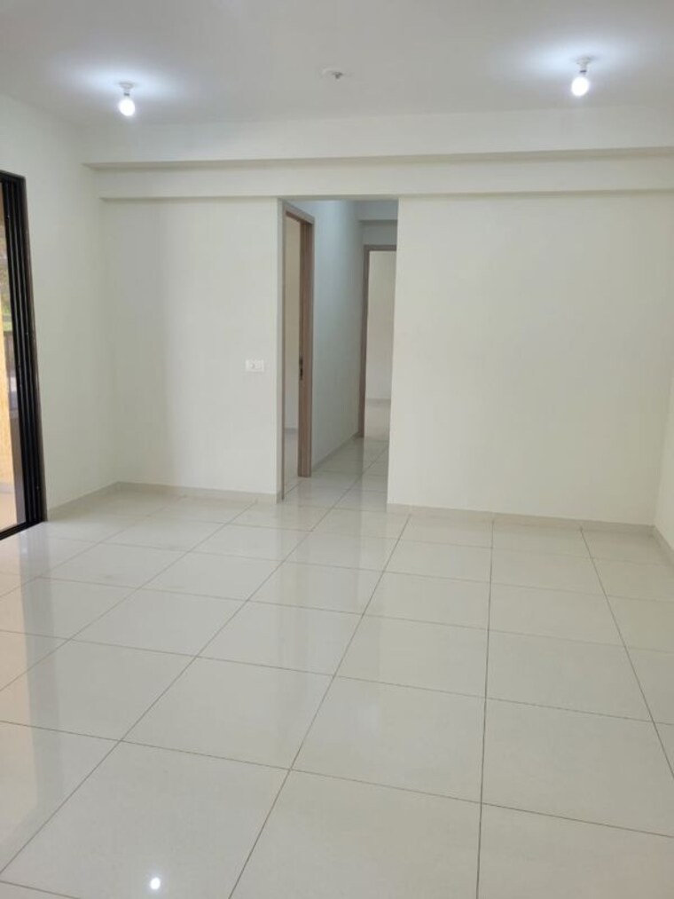 Room, magarpatta-riverview-city-hornbill-heights 2 Bedroom 900 Sq.Ft. Apartment In Loni Kalbhor Pune 10363453