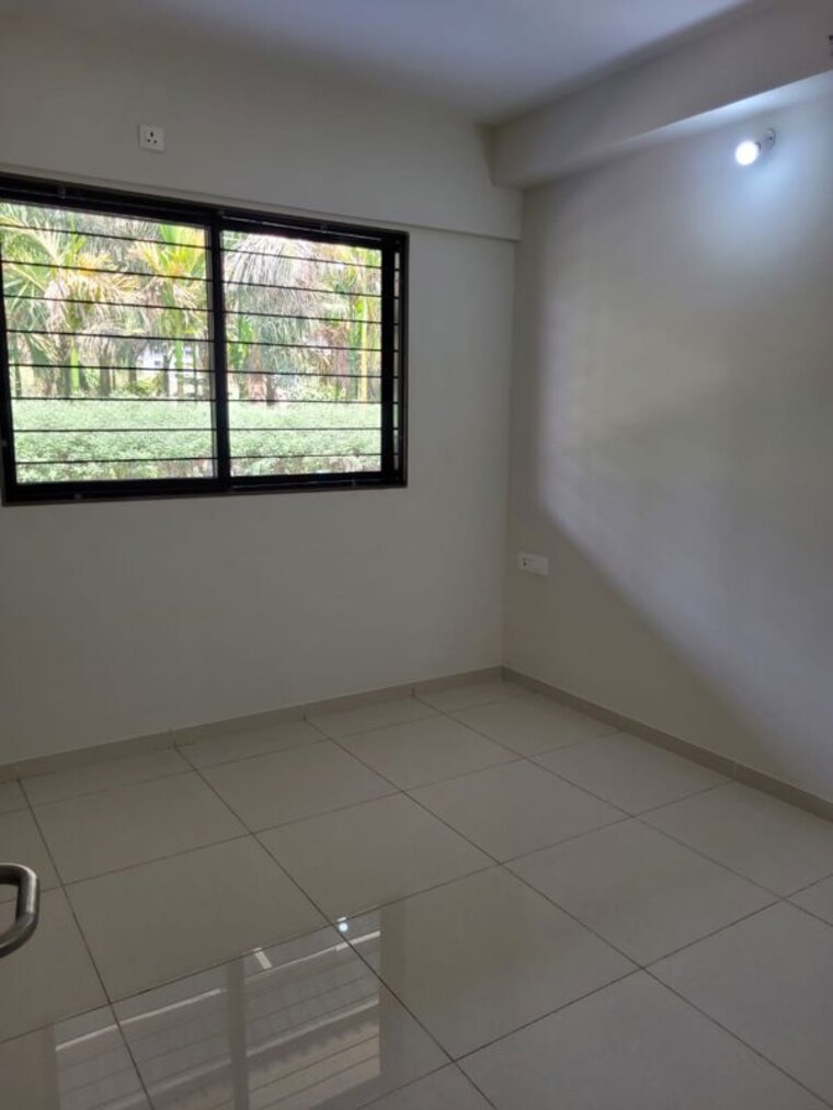 Room, magarpatta-riverview-city-hornbill-heights 2 Bedroom 900 Sq.Ft. Apartment In Loni Kalbhor Pune 10363453