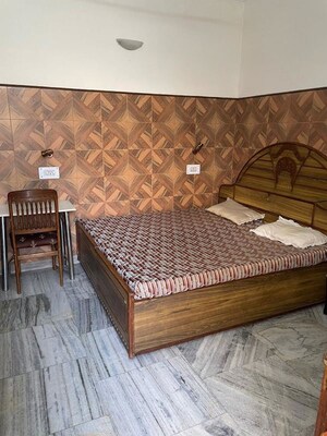 1 RK Apartment For Rent in Sector 7