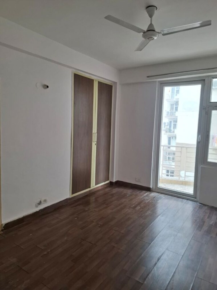 Room, tulip-petals 3 Bedroom 1550 Sq.Ft. Apartment In Sector 89 Gurgaon 10363446