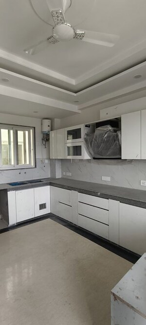 Kitchen in 4 BHK Builder Floor at Eros Rosewood City, Sector 49 – for Rent