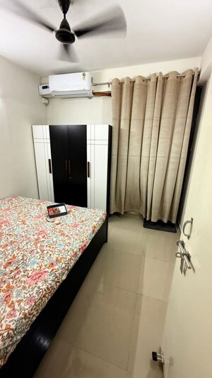 Team Area in 3 BHK Apartment at Conscient Habitat Prime, Sector 99a – for Rent