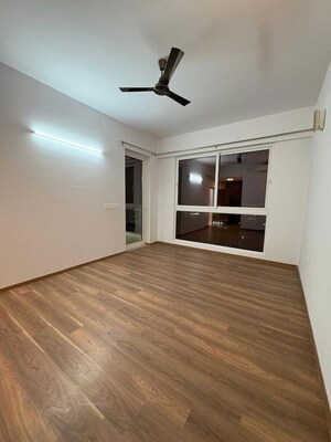 Room in 3 BHK Apartment at Conscient Hines Elevate, Sector 59 – for Rent