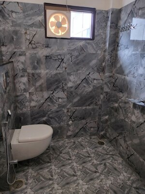 Bathroom in 2 BHK Builder Floor at Ansal Sushant Golf city, Sushant Golf City – for Rent