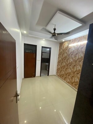 Building Lobby in 1 BHK Builder Floor at Sector 2a Vasundhara – for Sale