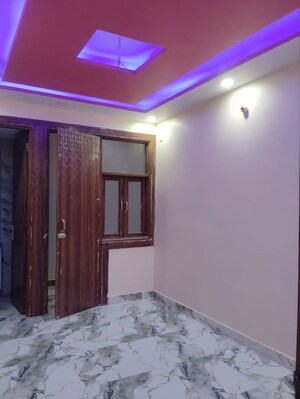 Room in 2 BHK Builder Floor at Vasundhara Sector 2b – for Sale