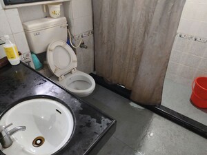 Bathroom in  Pg at Majiwada – for Rent