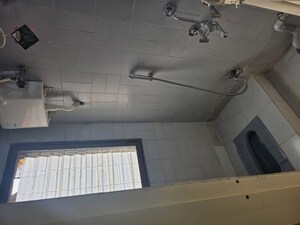 Bathroom in 1.5 BHK Apartment at Chaitanya Raj Bhavan, Andheri East – for Rent