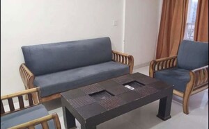 Bedroom in 3 BHK Apartment at Mona Greens, Ghazipur – for Rent
