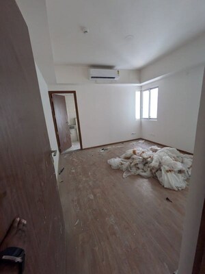 Room in 4 BHK Apartment at Godrej Air Sector 85, Sector 85 – for Sale