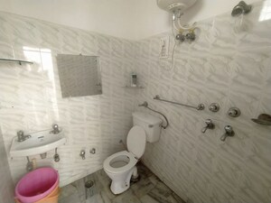 Bathroom in 1 BHK Apartment at Sector 9 Panchkula – for Rent